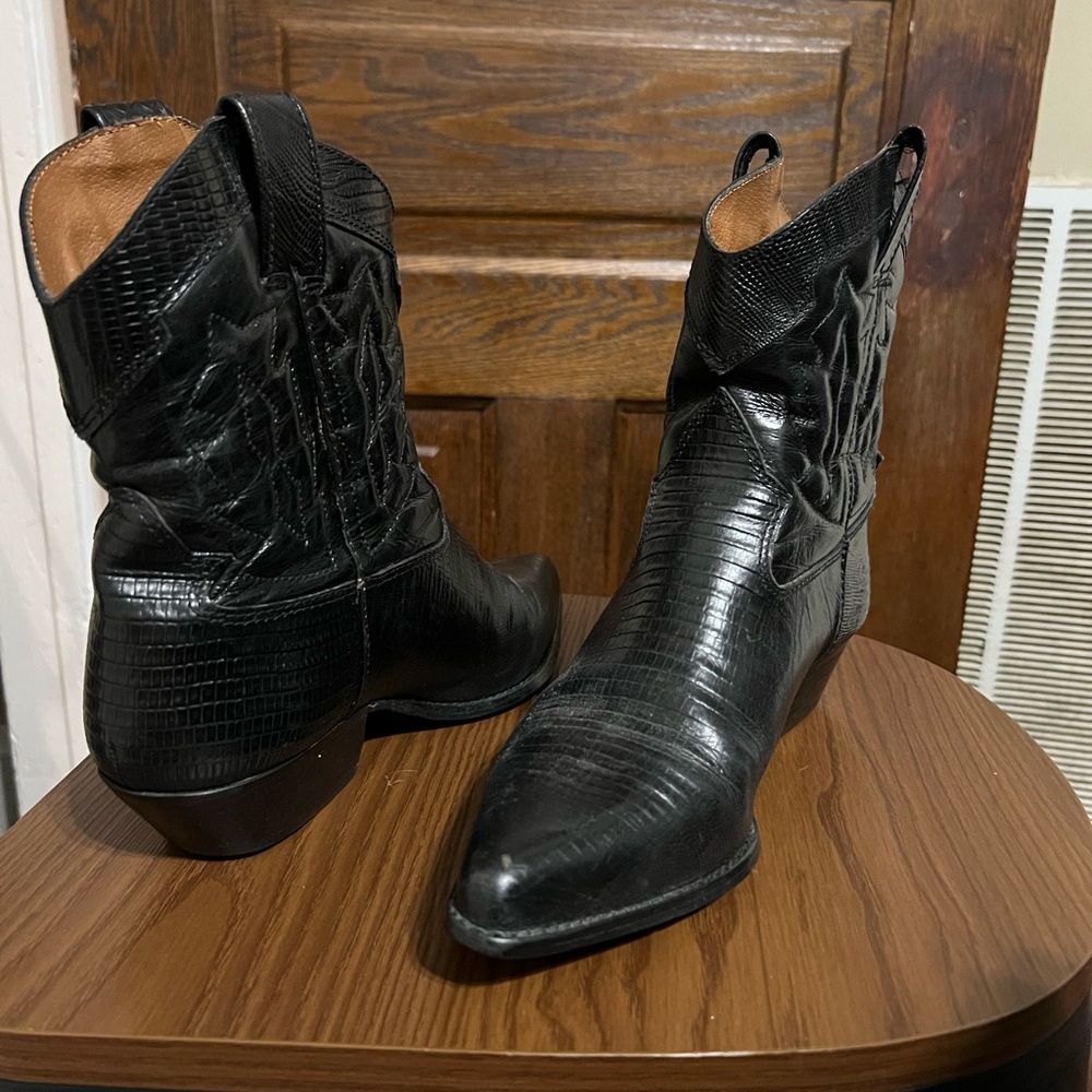 VINTAGE NINE WEST LEATHER BOOTS